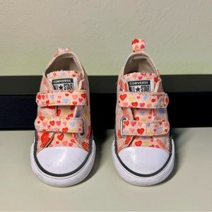 Converse Kids Chuck Taylor All Star slip on shoes. Pink Hearts for girl toddler